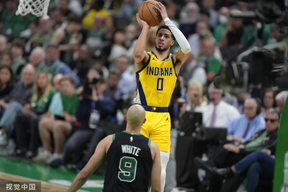 半场-王燊超破门颜骏凌扑点魏震染红 海港1-0申花