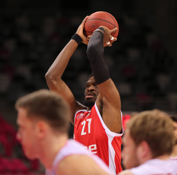 奇才队核心布局：传闻特雷·杨加盟后将签新约，助力重建加速